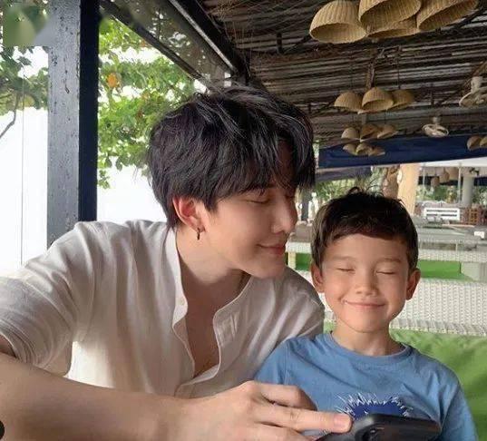 比较火的娱乐圈吃瓜博主